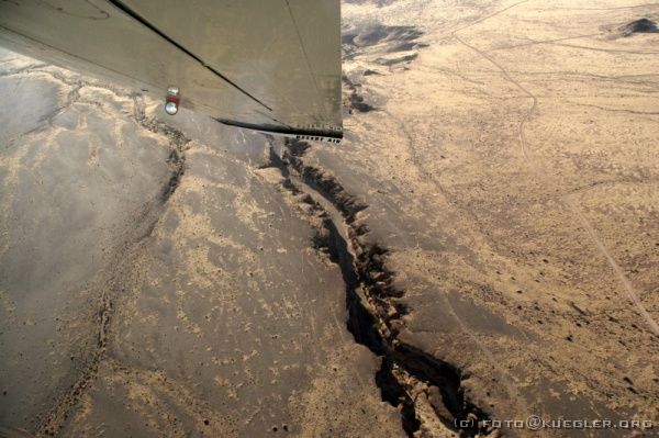 IMG_3810 <P><B>Rundflug über die Namib</B></P>