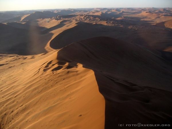 IMG_6549 <P><B>Rundflug über die Namib</B></P>